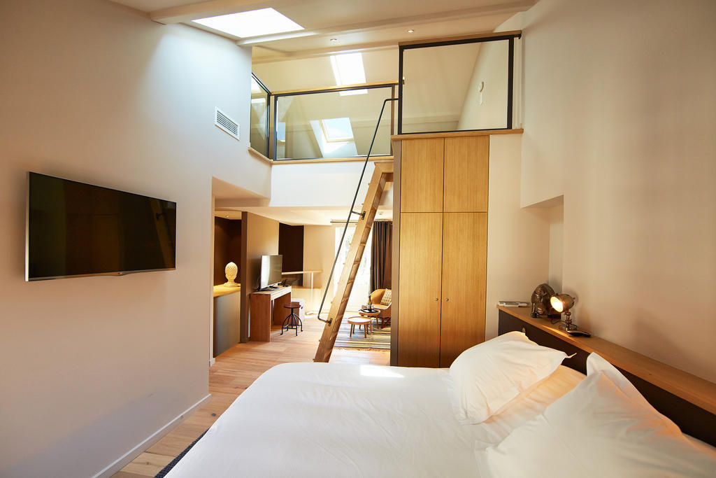 Les Chambres De L'Oustalet, Chambres D'Hotes Et Restaurant Etoile 지공다스 객실 사진