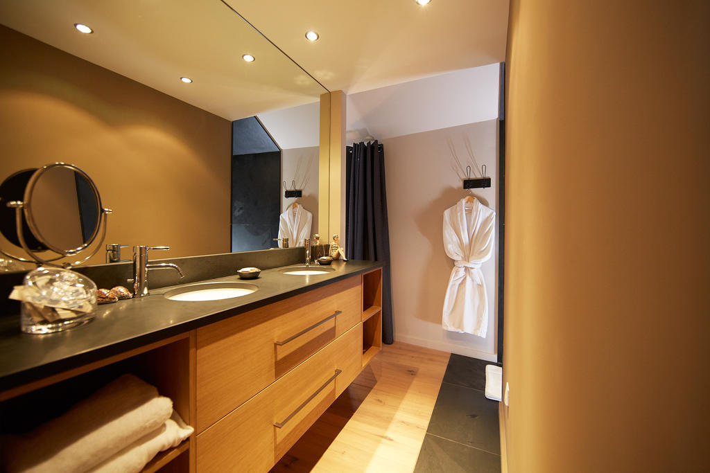 Les Chambres De L'Oustalet, Chambres D'Hotes Et Restaurant Etoile 지공다스 객실 사진