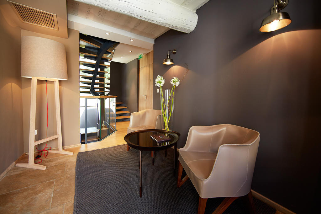 Les Chambres De L'Oustalet, Chambres D'Hotes Et Restaurant Etoile 지공다스 외부 사진